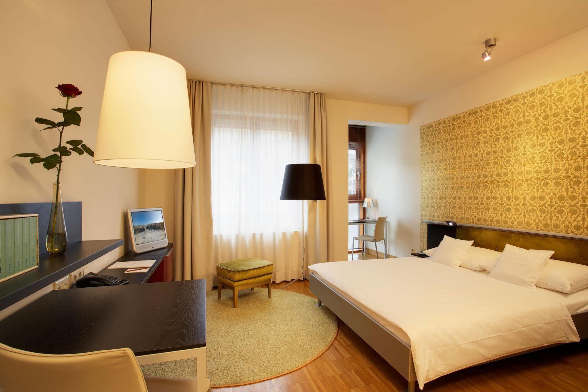 Townhouse 4*